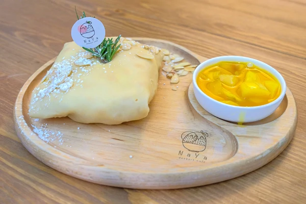 Mango Sticky Rice Crepe